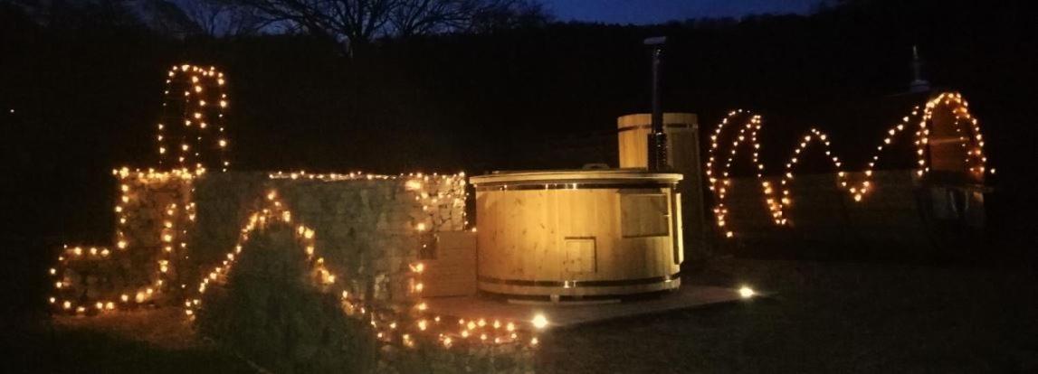 Aubessagne Au-Dela Des Nuages, Maison D'Hotes Insolite & Spa מראה חיצוני תמונה