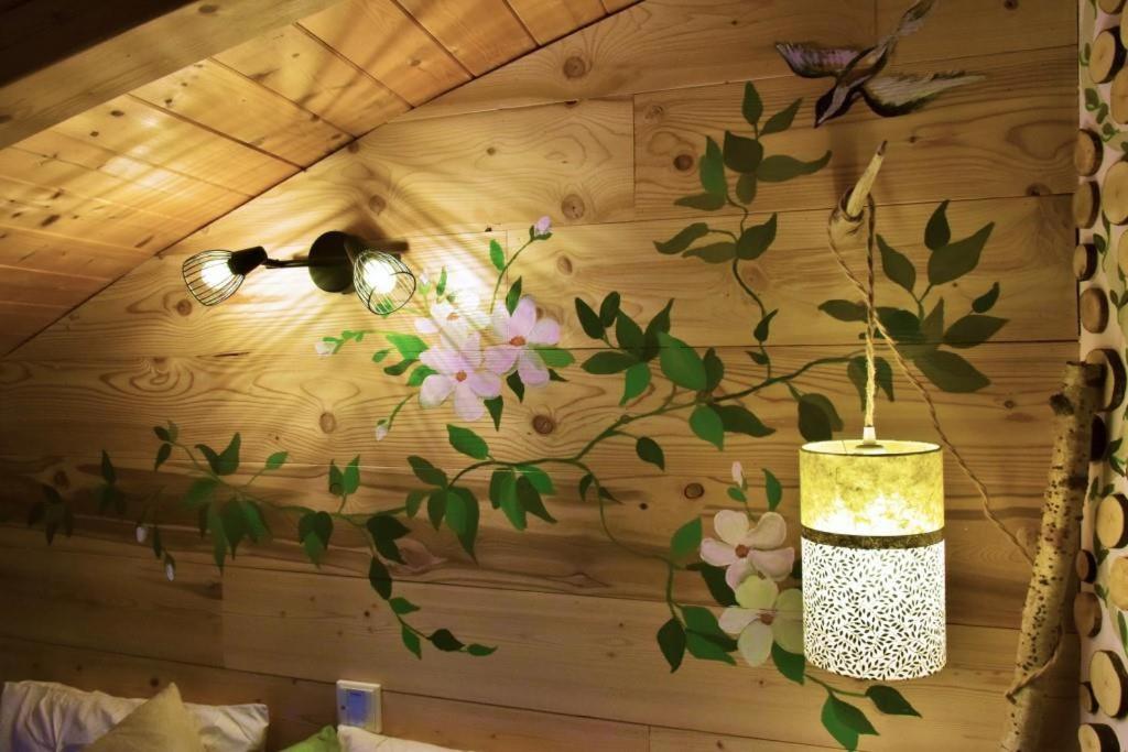 Aubessagne Au-Dela Des Nuages, Maison D'Hotes Insolite & Spa מראה חיצוני תמונה
